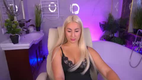 Lia online show from June 21, 2:08 pm