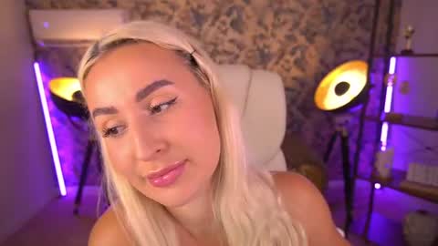 Lia online show from July 22, 3:48 pm