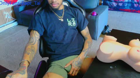 Papi Tai online show from December 14, 3:58 pm