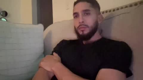 papicubano_guapo23cm online show from October 23, 4:23 am