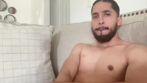 papicubano_guapo23cm online show from April 25, 3:09 pm