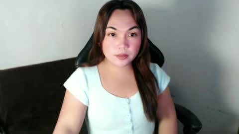 Fina Dwarf online show from June 19, 4:17 am