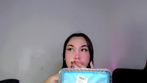 Fina Dwarf online show from July 22, 6:27 am