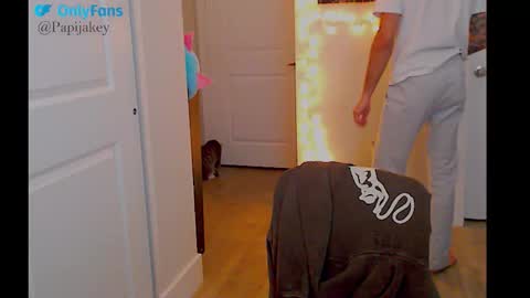  -- New Videos Down Below online show from December 23, 3:37 am