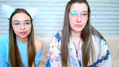 paradisexparadisex online show from February 15, 3:03 am