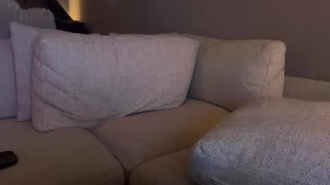 Pariain online show from March 6, 1:02 am