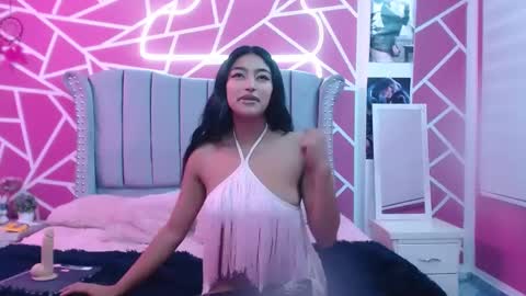 Snapshot of paris_hot12 chatting on January 30, 3:51 pm paris online show from January 30, 3:51 pm