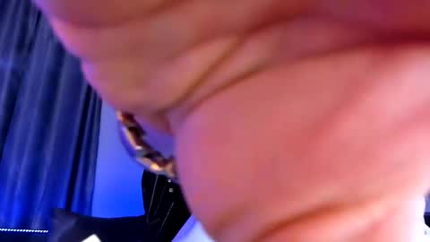 Paris online show from March 2, 5:12 am