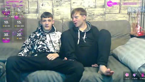 Max tall dark-haired guy with tattoos and Phil blond-haired online show from April 21, 1:18 am
