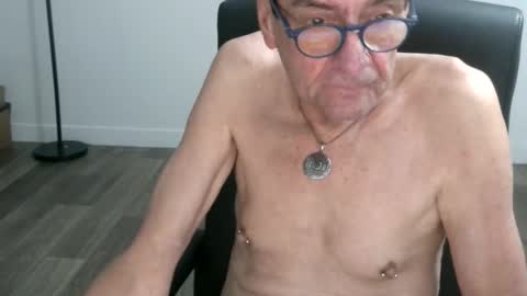 Bob online show from December 15, 4:11 pm