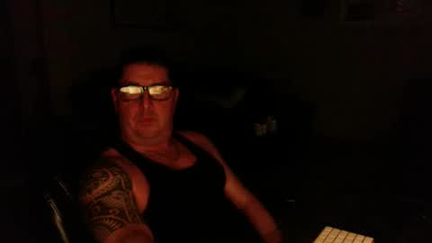 Snapshot of patmilll chatting on December 23, 2:35 am patmilll online show from December 23, 2:35 am