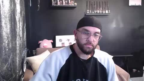 patrickmorris92 online show from February 4, 8:31 am