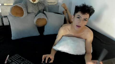 patrik online show from April 7, 2:01 am