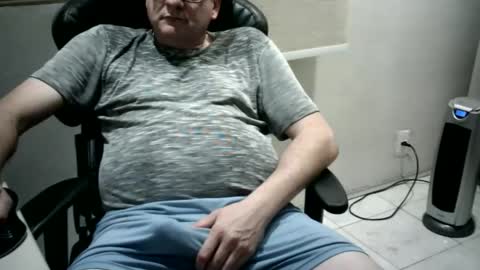 Snapshot of pattrom chatting on June 7, 2:16 am Patrom online show from June 7, 2:16 am