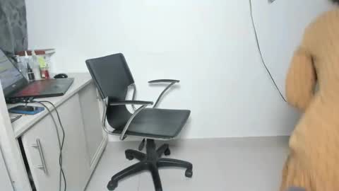 Snapshot of patyamorr chatting on April 4, 1:48 am patyamorr online show from April 4, 1:48 am