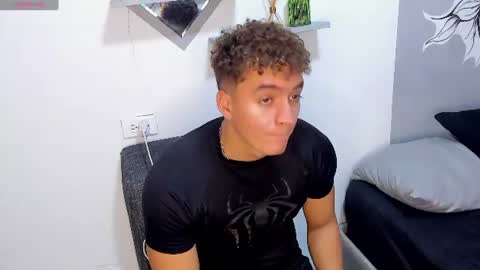 Paull George online show from July 16, 2:34 pm