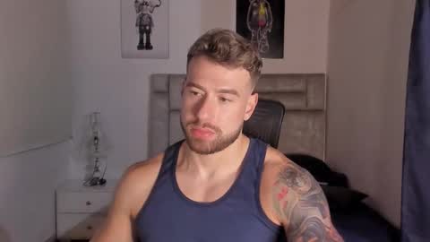 PAUL ROGER online show from November 29, 11:19 pm