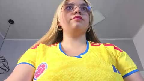 Paula online show from July 7, 8:13 pm