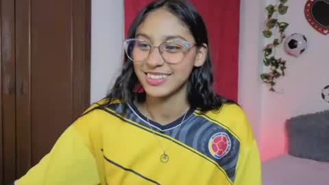 Paula  online show from June 18, 6:35 am