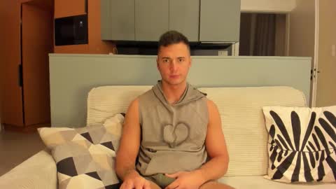 paulblack021 online show from February 28, 12:55 am