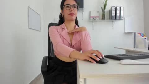 paulina online show from January 18, 6:34 pm