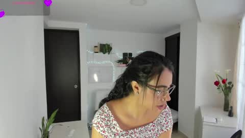 paulina online show from June 4, 6:47 pm