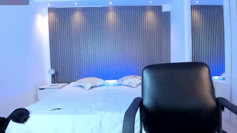 Paulina  online show from January 17, 12:10 pm