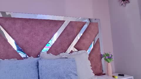 Snapshot of paulinaduarte_ chatting on June 25, 12:09 pm Paulina online show from June 25, 12:09 pm