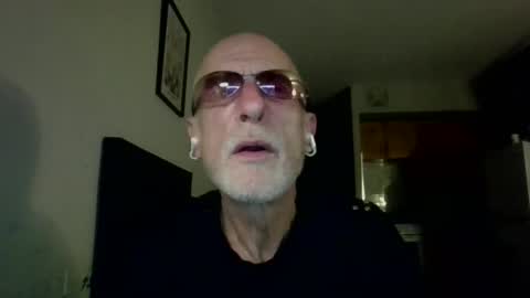 pjvan online show from November 22, 11:09 am