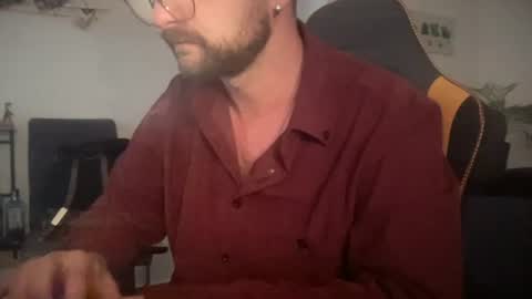 Snapshot of paulsimpsn chatting on July 6, 1:30 pm love bush online show from July 6, 1:30 pm