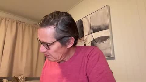 Snapshot of paulwill2377 chatting on December 16, 3:55 am paulwill2377 online show from December 16, 3:55 am