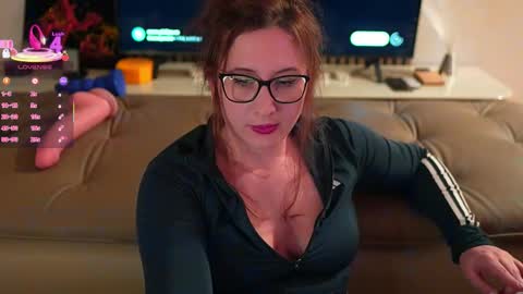 pawg_official online show from October 22, 12:11 am