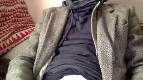 pea23 online show from April 12, 8:19 am