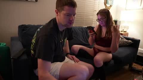 peachespunkins online show from April 26, 1:47 am