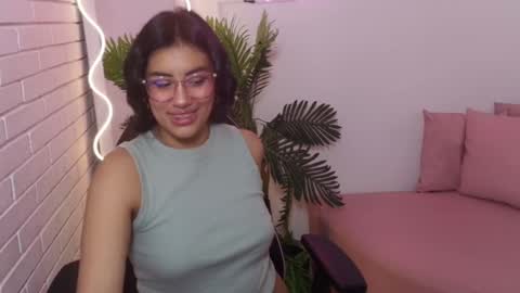 peachy_tay online show from November 27, 12:07 pm