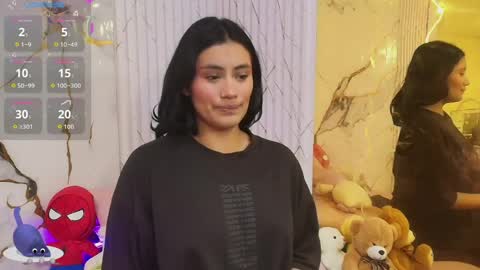peachy_tay online show from June 2, 11:56 am