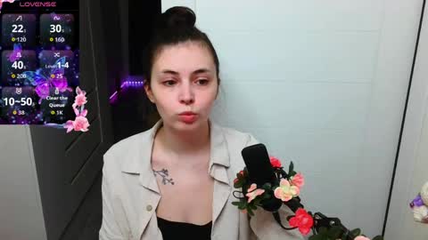 Peachy online show from April 5, 5:43 pm