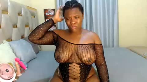Snapshot of peachygirl255 chatting on July 12, 5:37 pm Peachy online show from July 12, 5:37 pm