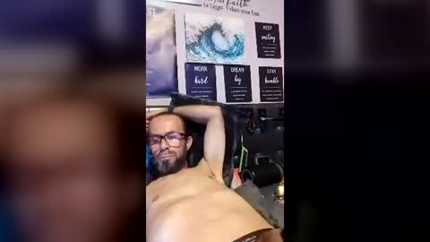 pedrocoelhopio online show from June 13, 10:40 pm