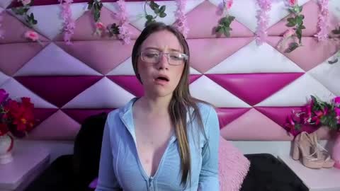 peerl4 online show from April 8, 3:23 pm