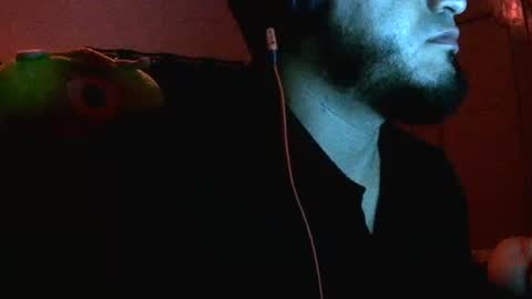 Snapshot of penecurvo94 chatting on July 12, 7:32 am penecurvo94 online show from July 12, 7:32 am