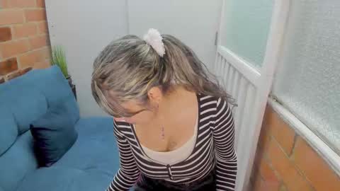 Penelope online show from November 22, 7:02 pm