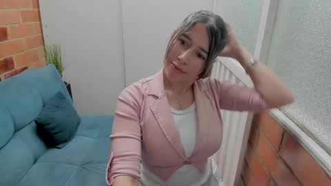 Penelope online show from May 13, 6:27 pm