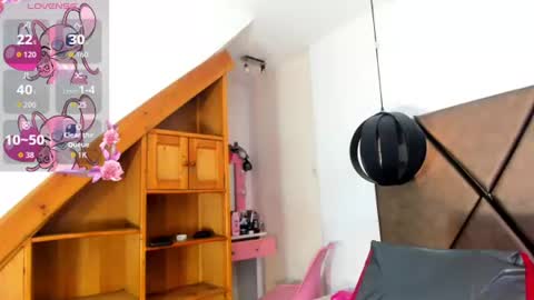 Snapshot of penelopeguzman__ chatting on July 17, 6:02 pm Sweet Penelope online show from July 17, 6:02 pm