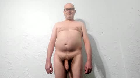 Vincent Howard online show from March 4, 6:36 pm