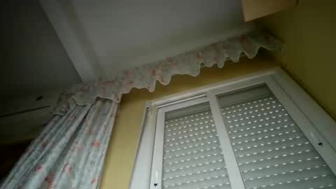 perales_12345 online show from April 3, 8:12 am