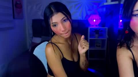 Snapshot of perlaa_moon_ chatting on June 18, 11:58 am PERLA online show from June 18, 11:58 am