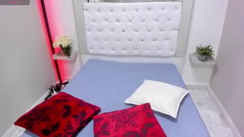 Snapshot of perlaa_sweet_ chatting on July 10, 1:14 pm Perla online show from July 10, 1:14 pm
