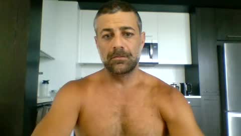 persianprince546 online show from July 10, 3:47 pm