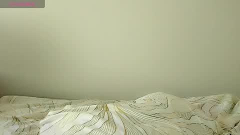 Isabella online show from May 7, 6:41 am